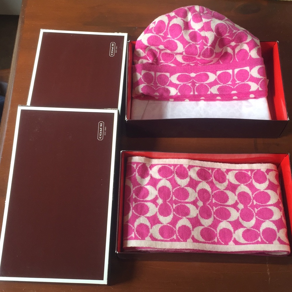 Coach hat and scarf set. Never worn.